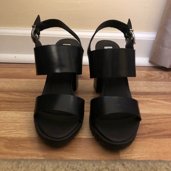 Steve Madden Emil Heels - Picture 1 of 4